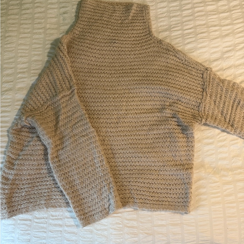 AERIE - Cozy Beige Turtleneck Sweater - size M